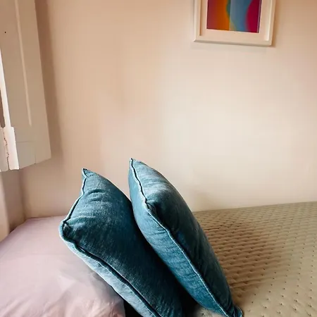 Alameda Rooms-lisbon Pensjonat *